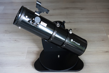 Zhumell Z130 Newtonian Reflector Telescope on Portable Altazimuth Mount 