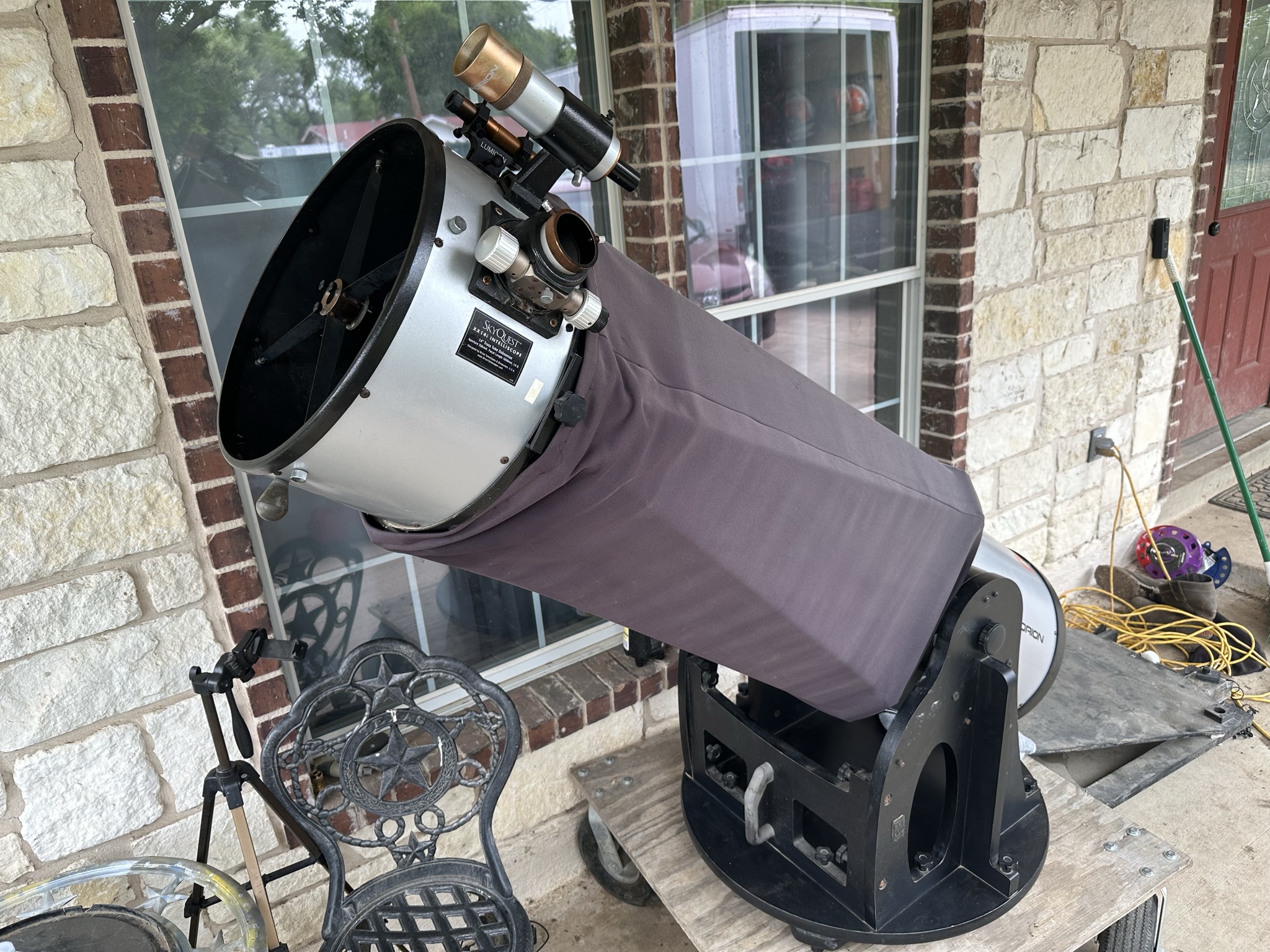 Orion SkyQuest XX14i dobsonian in Zane's home