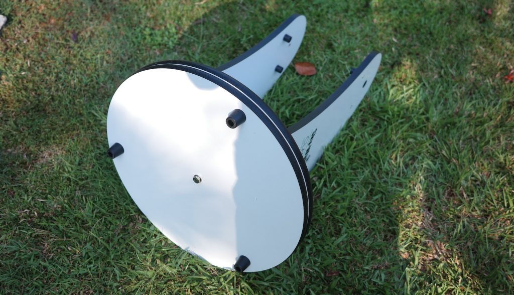 The bottom of a dobsonian base
