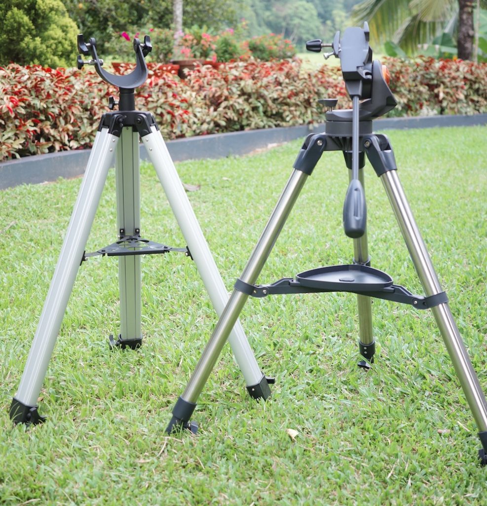 Rectangular and round tripods placed together
