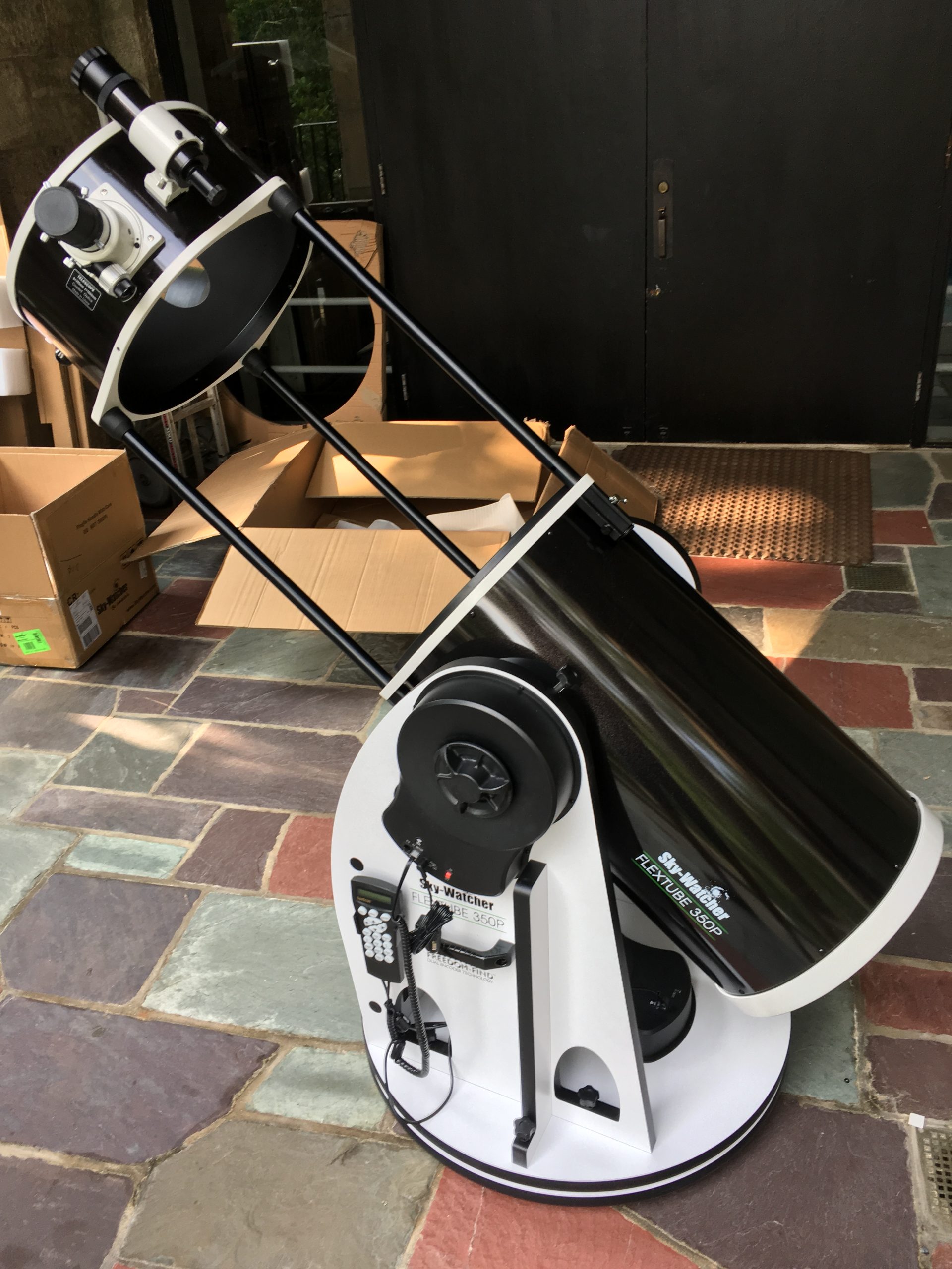 Sky-Watcher 14" Flextube SynScan 350P GoTo Collapsible Dobsonian Telescope